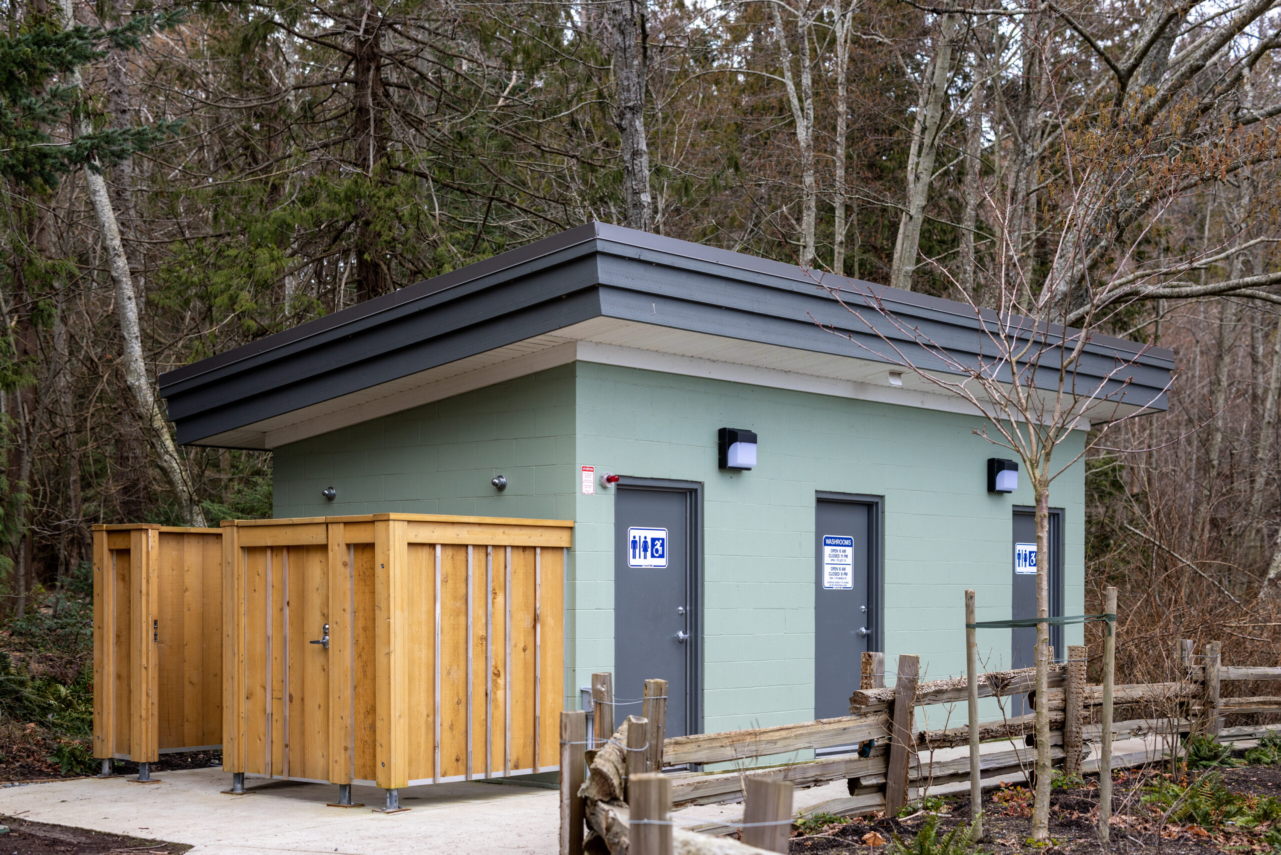 MAKON - NECKPOINT WASHROOM-002